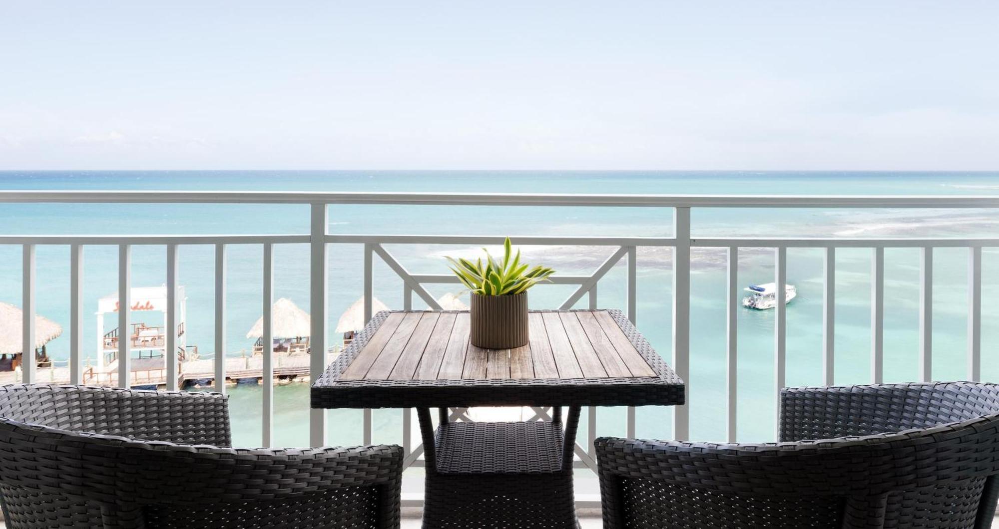 Sandals Ochi Beach All Inclusive Resort - Couples Only (Adults Only) Очо-Риос Экстерьер фото
