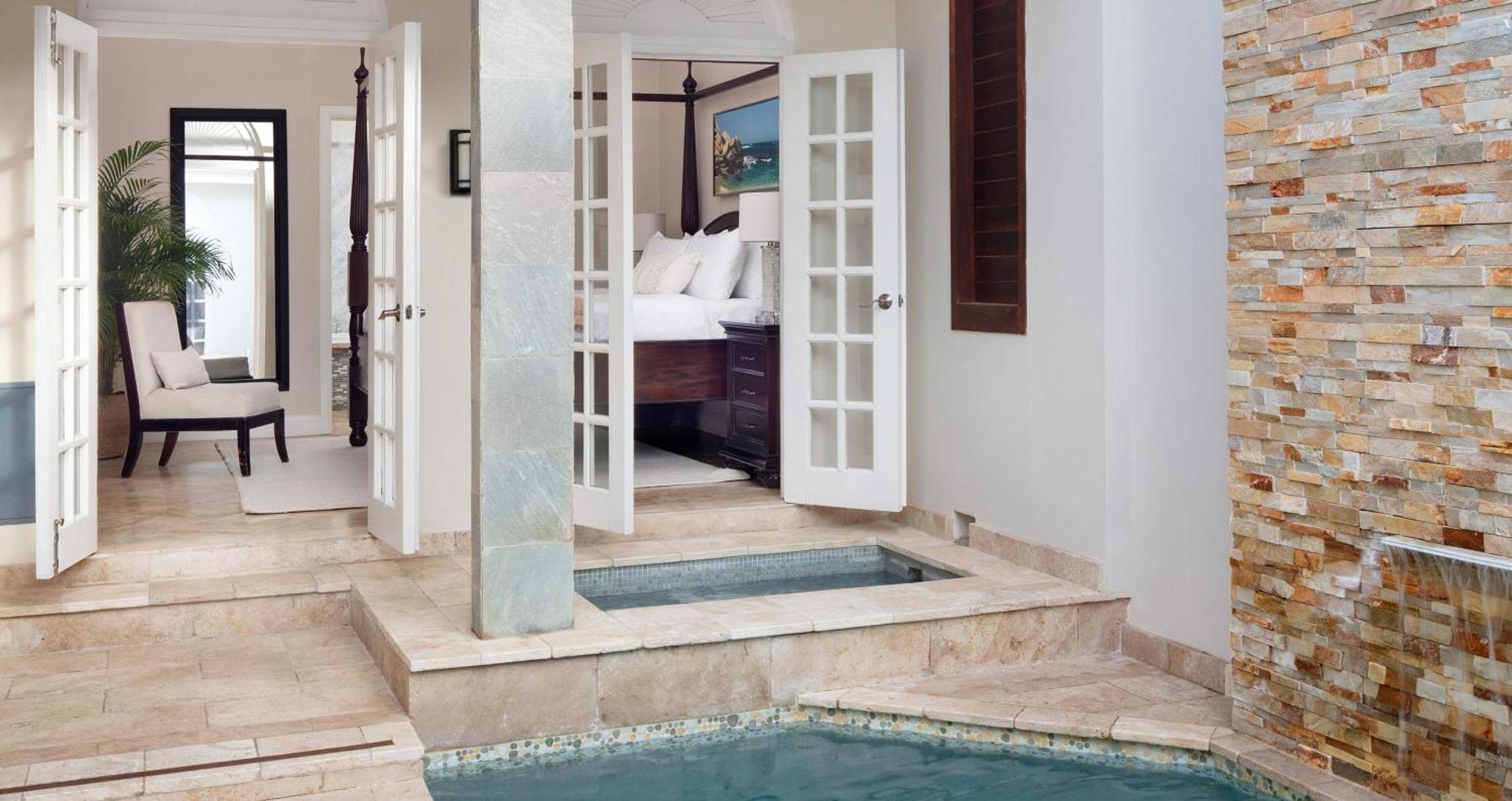 Sandals Ochi Beach All Inclusive Resort - Couples Only (Adults Only) Очо-Риос Экстерьер фото