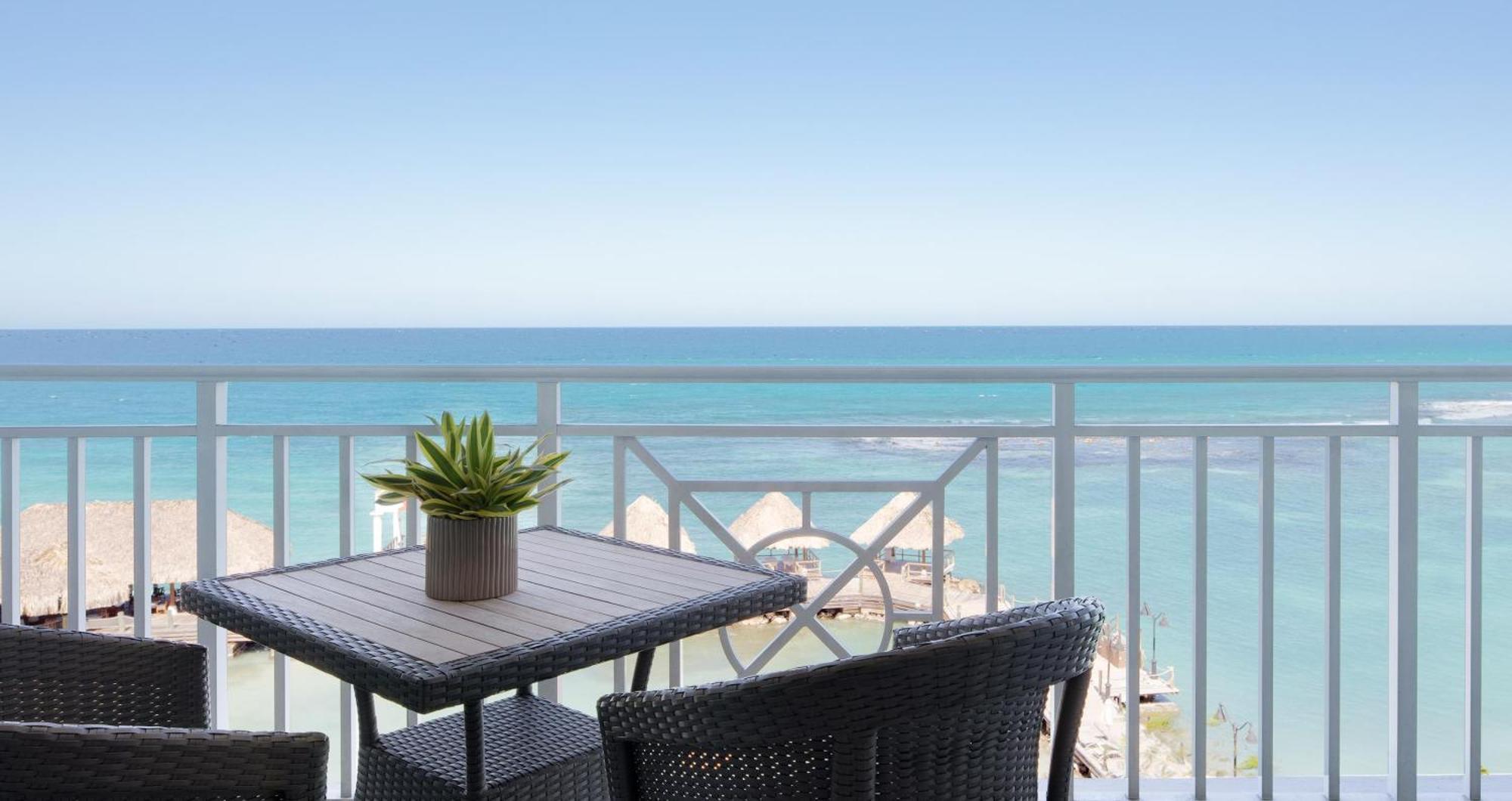 Sandals Ochi Beach All Inclusive Resort - Couples Only (Adults Only) Очо-Риос Экстерьер фото