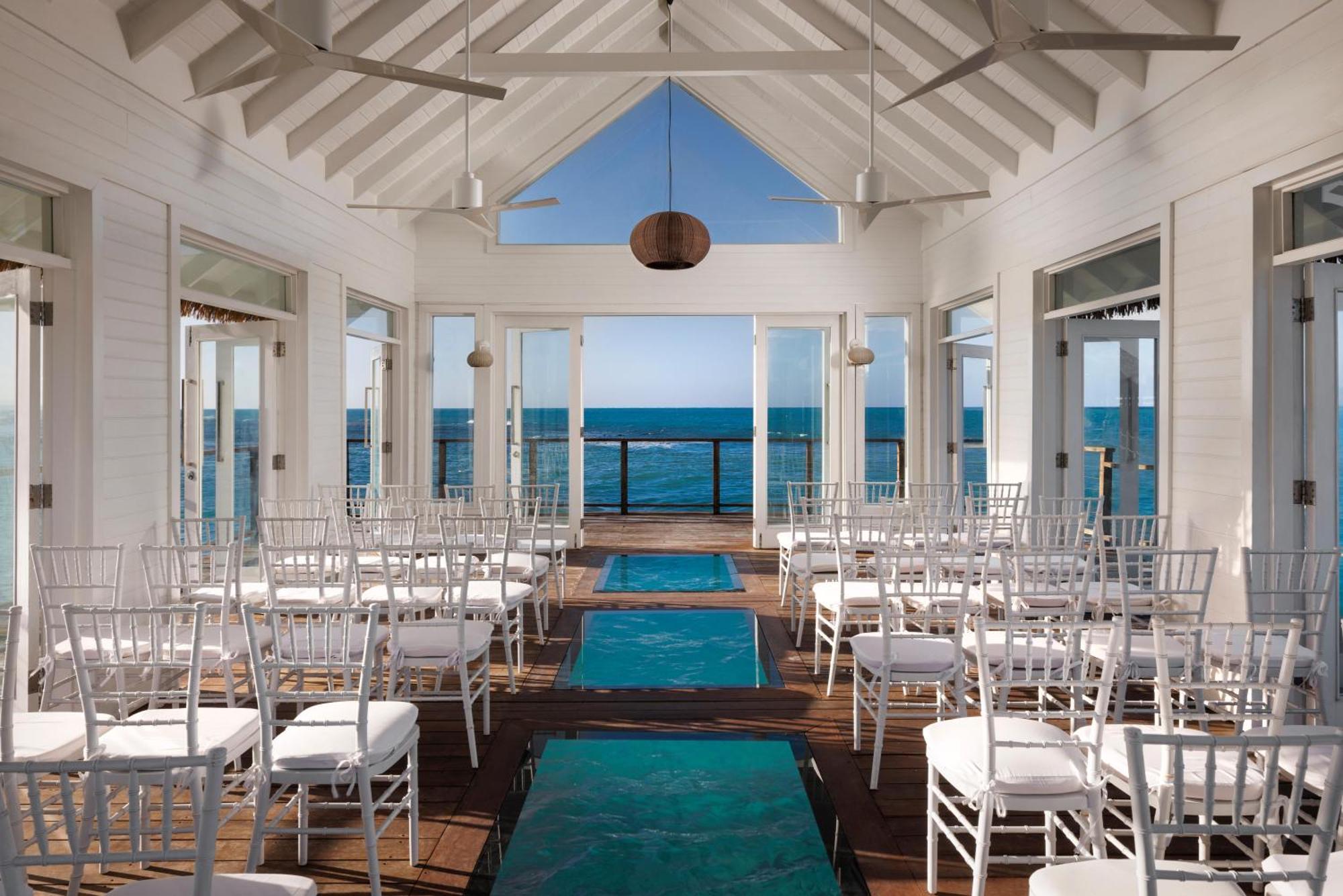Sandals Ochi Beach All Inclusive Resort - Couples Only (Adults Only) Очо-Риос Экстерьер фото